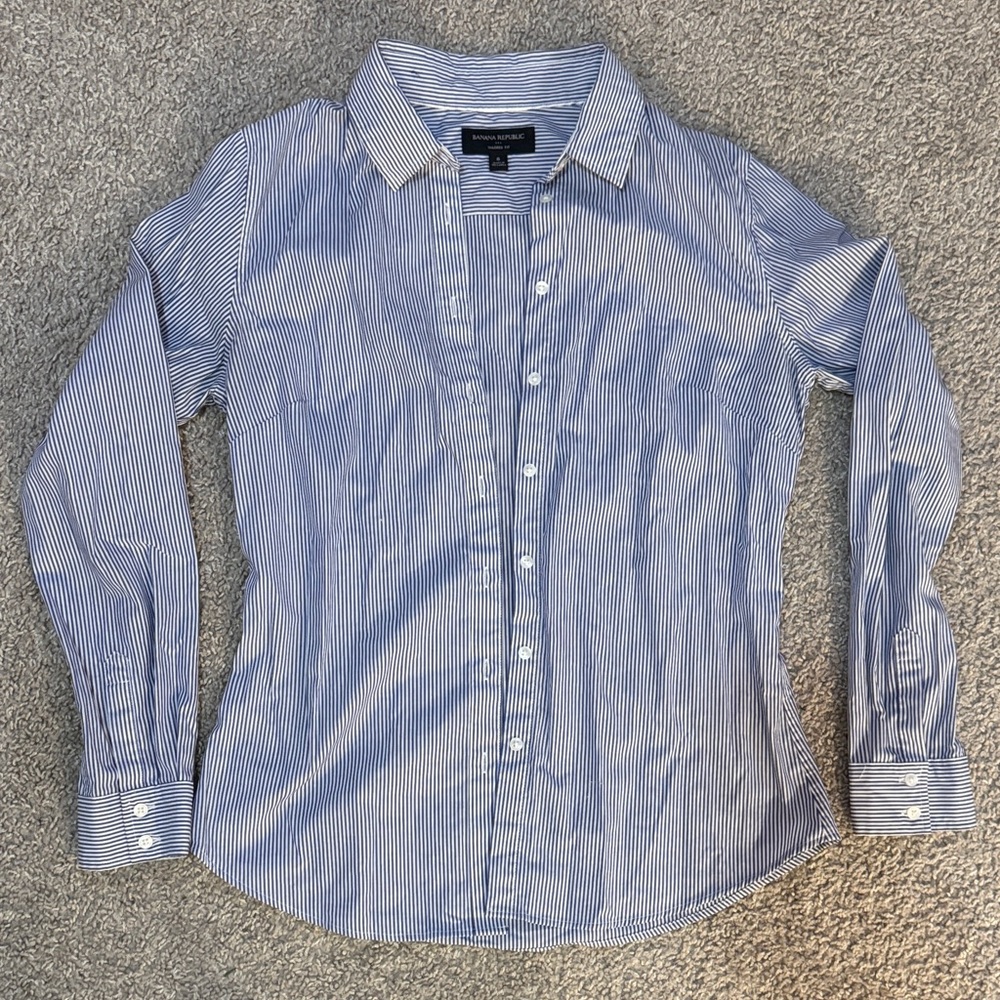 Banana Republic Women's Blue Striped Button Down Shirt